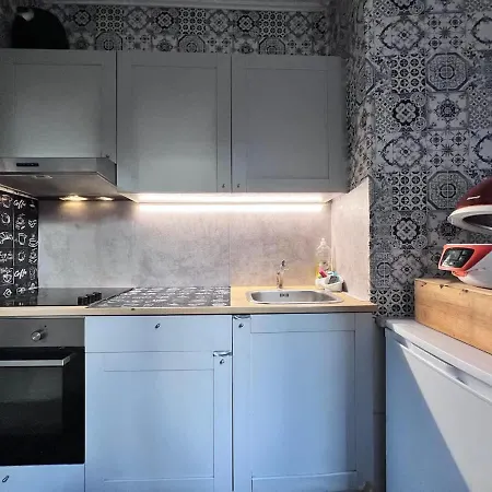 In The Heart Of Town Apartment *