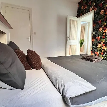 Apartment In The Heart Of Town