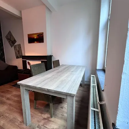 In The Heart Of Town Apartment