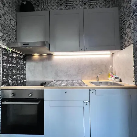 In The Heart Of Town Apartment